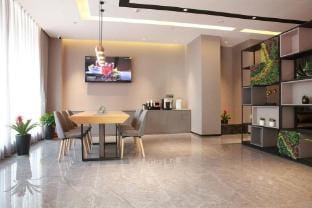 Homeinn Selected Hotel (Quzhou Kaihua Genboyuan) Hotel in Zhejiang