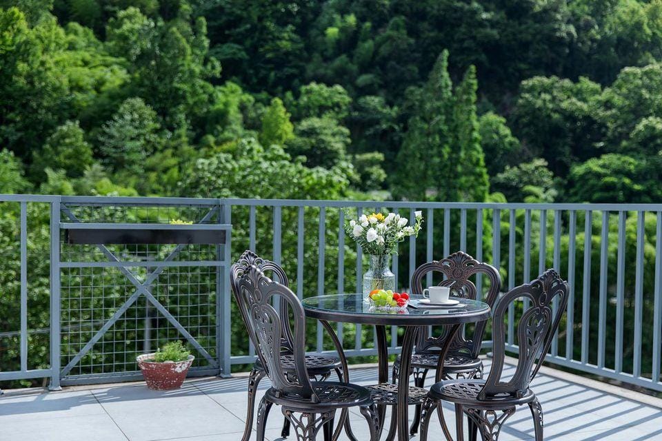China/Zhejiang/Anji/Baofu Town Hongjia Village Wukou Natural Village Hotel in Hangzhou