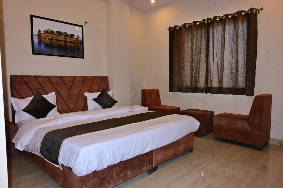 Hotel Runway Hotel in Jaipur