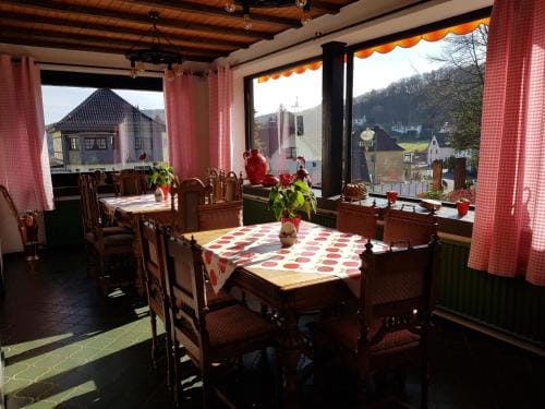 Eifelblumchen Inn in Heimbach
