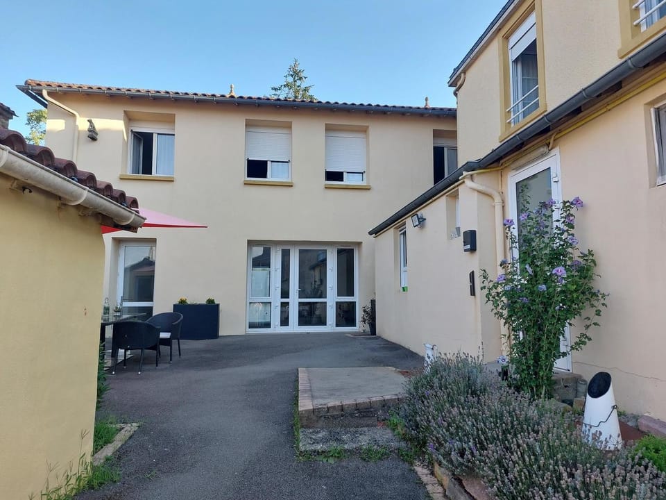 Logis Hotel Le 120 Hotel in Pays de la Loire