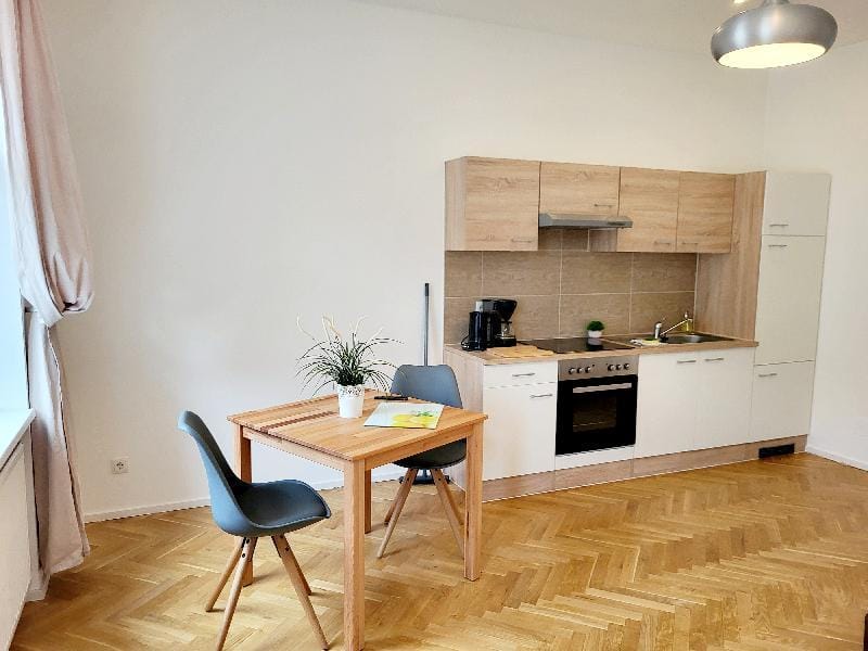 Real Living Apartments Vienna - Buchengasse Hotel in Vienna