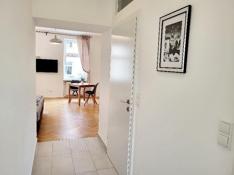 Real Living Apartments Vienna - Buchengasse Hotel in Vienna