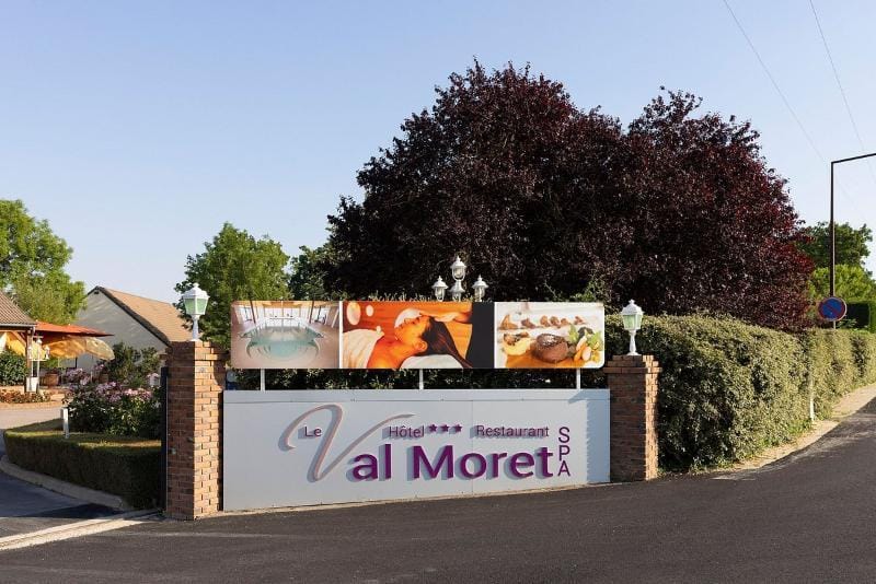 Hotel Le Val Moret Hotel in Bourgogne-Franche-Comté