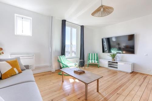 Appartements a Champigny-Sur-Marne - 30 minutes de Disneyland Hotel in Saint-Maur-des-Fossés