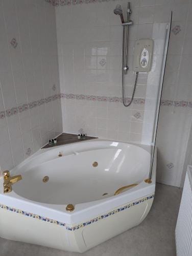Ard Na Mara - Uig Hotel in Scotland