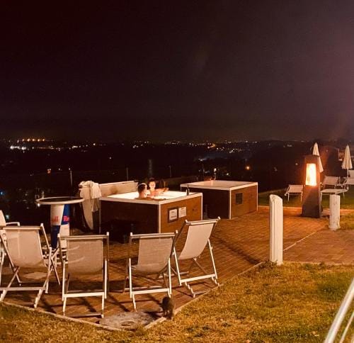 Villa Alexander Suite esclusiva di 100 m con vasca idromassaggio Hotel in Marche