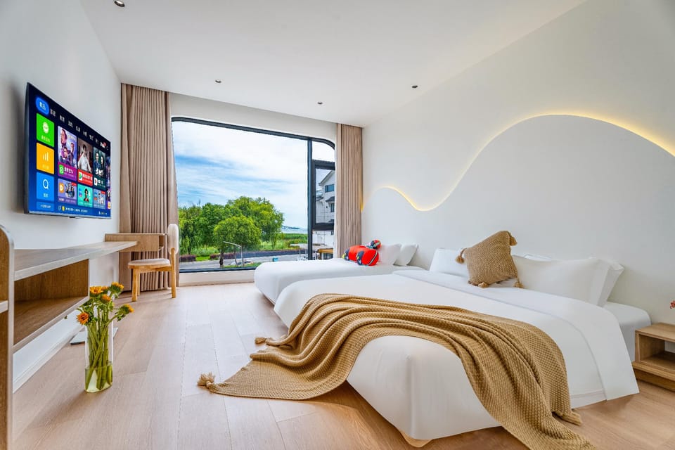 Floral Hotel Yanan Huyu Family Resort Hotel Suzhou Taihu Hotel in Suzhou