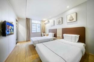 Hanjia Select Hotel (Jiubao Passenger Transport Center Subway Station Branch) Hotel in Hangzhou