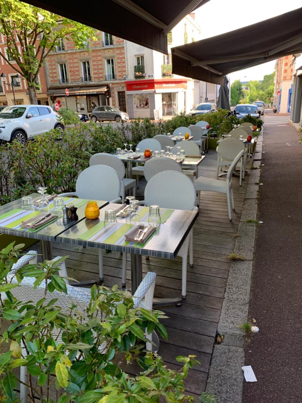 HOTEL PARIS VESINET- Logis Hotel Restaurant Hotel in Chatou