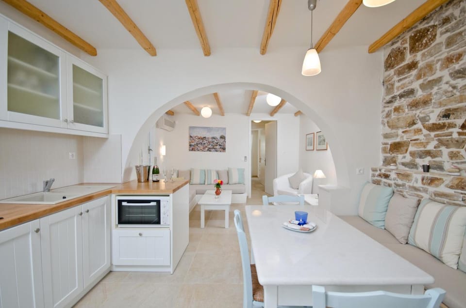 Kavos Hotel Naxos Apartment hotel in Naxos, Naxos and Lesser Cyclades, Greece