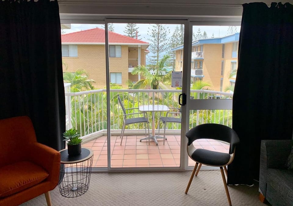 Outrigger Resort Hotel in Gold Coast