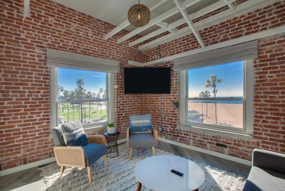 Venice V Hotel Hotel in Venice Beach