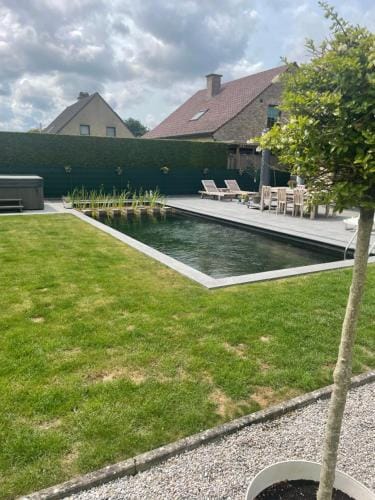 Q Studio Green Hotel in Zottegem
