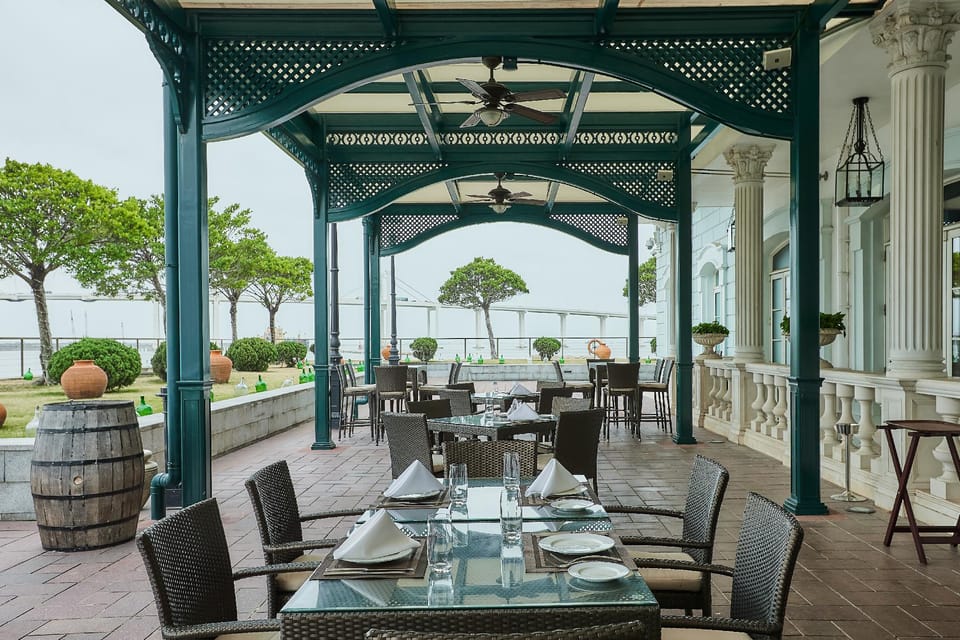 Rocks Hotel Hotel in Guangdong