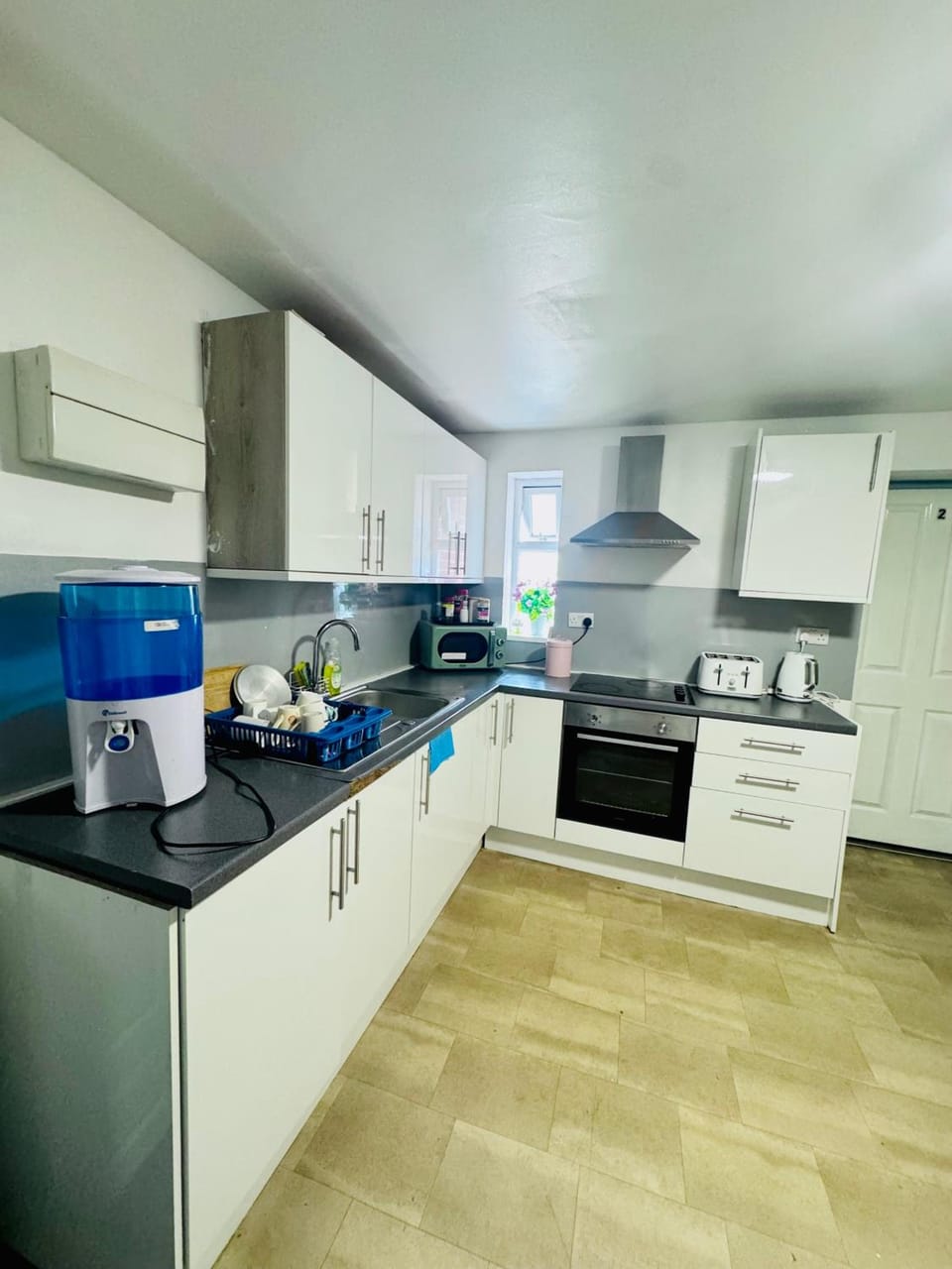 OYO Unique Private Rooms - Bolton Central, Free Parking Hotel in England