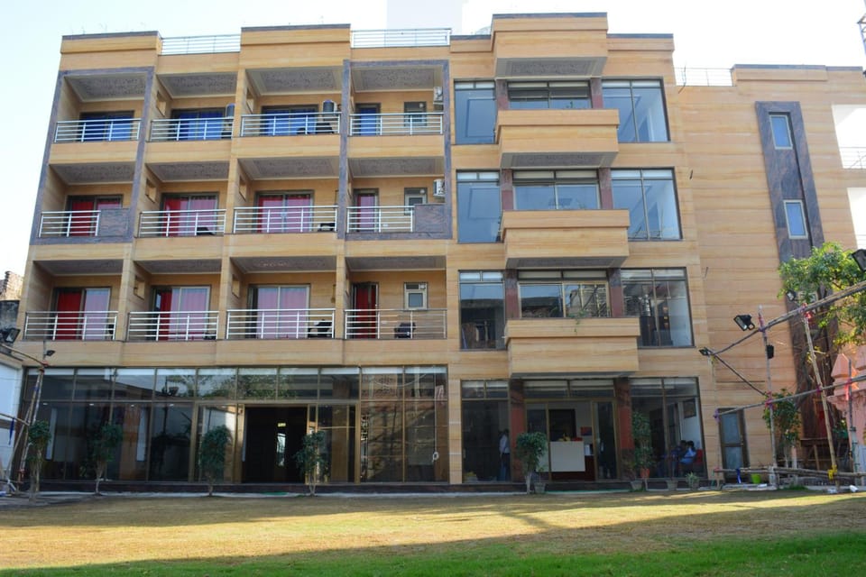 JJK Rukmani Vilas Hotel & Banquet Hotel in India
