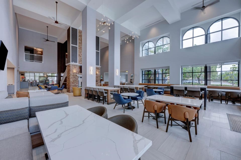 Homewood Suites by Hilton Anaheim - Main Gate Area Hotel in Garden Grove