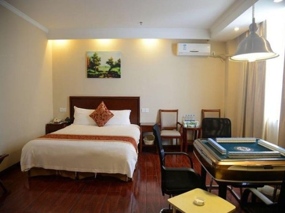 GreenTree Inn Anhui Huangshan She Town Paifangqun New Bus Terminal Station Express Hotel Hotel in Hangzhou