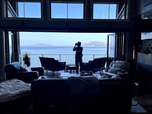 Ideal Beachfront Retreat Experience Gorgeous! Hotel in San Juan Island