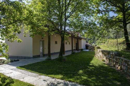 Cascina Elide - Camere vista mare in campagna Hotel in Savona