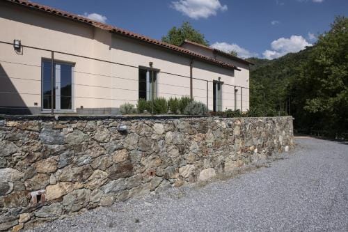 Cascina Elide - Camere vista mare in campagna Hotel in Savona