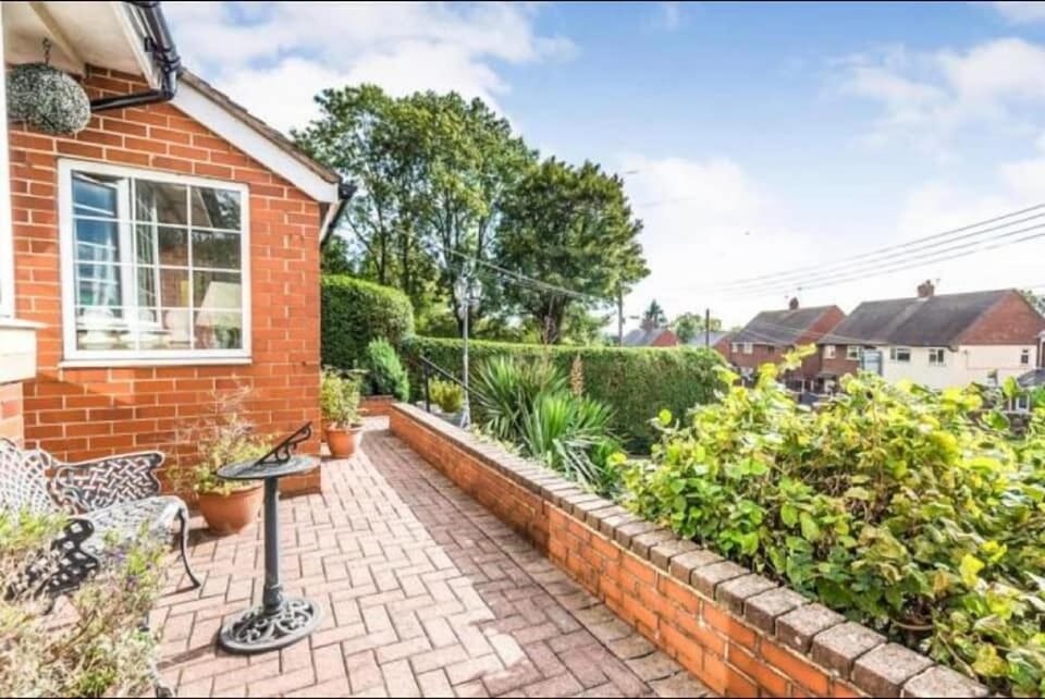 Higherlands Hotel in Staffordshire Moorlands District