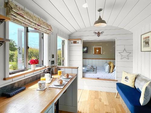Cartiers Retreat Dunster Lodge in Dunster