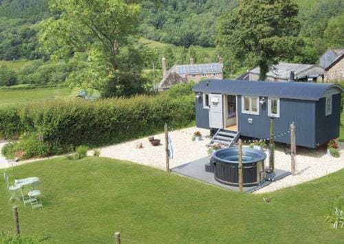 Cartiers Retreat Dunster Lodge in Dunster