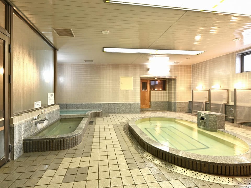 Bathtub