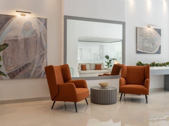 Port Tower Hotel in Pireas