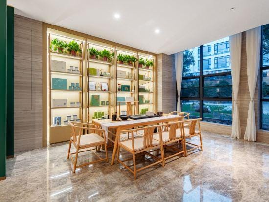 Diamond Holiday Crown Hotel Hotel in Suzhou