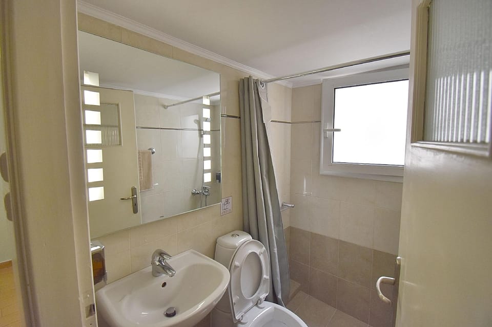 Check Point - Plaka Hotel in Plaka