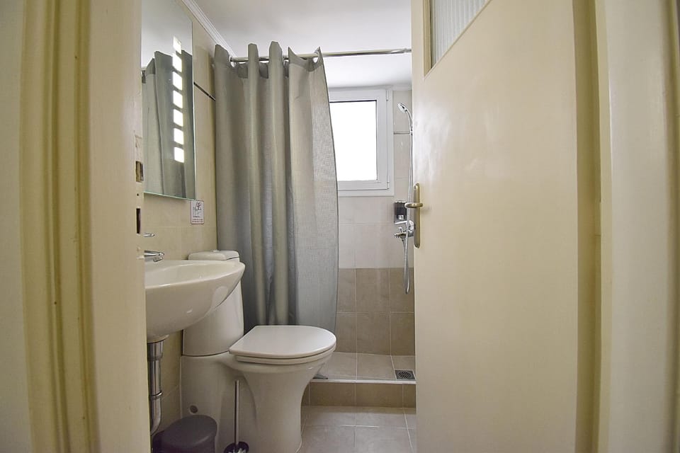 Check Point - Plaka Hotel in Plaka