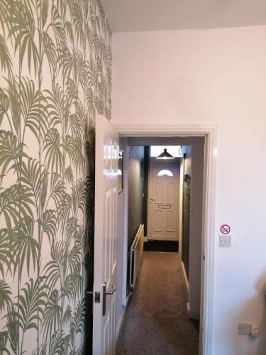 Warrington Guest House Hotel in Stoke-on-Trent