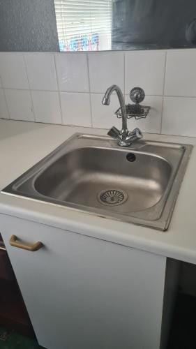 one floor of rooms 9-11persons Hotel in Rhyl