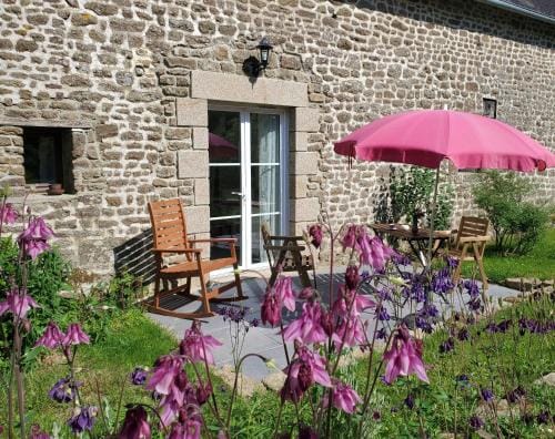 Le Jardin des Papillons, gite et chambre d'hotes a Saint Fraimbault Hotel in Normandy
