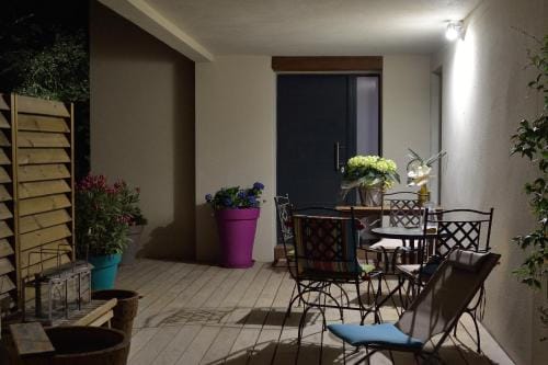 Sous les oliviers - Jacuzzi - Studios de standing tout-equipes Hotel in Saint-Maximin-la-Sainte-Baume