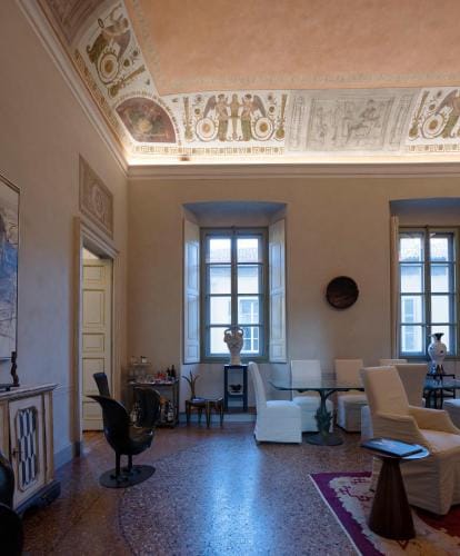 Palazzo Giacometti Suites Hotel in Piacenza