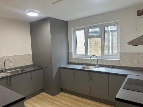 Sterling Bed & Breakfast Hotel in Ilford