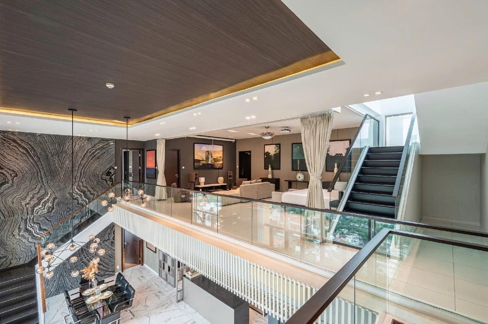 Vista SkyVilla and Penthouse Riverview-Groups-Families Hotel in Ho Chi Minh City
