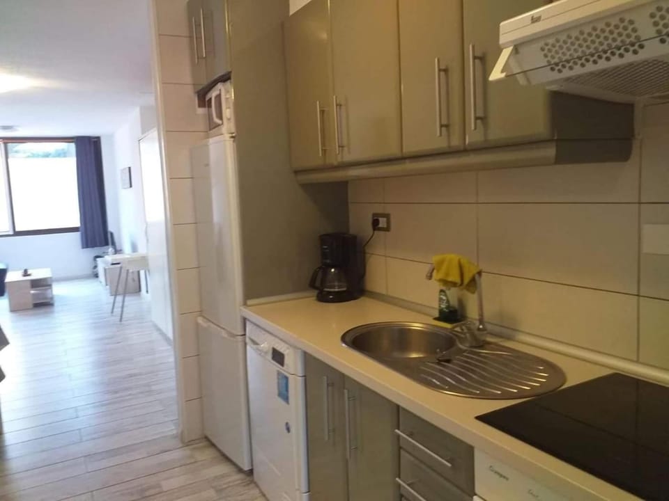 castle harbour Apartment hotel in Los Cristianos