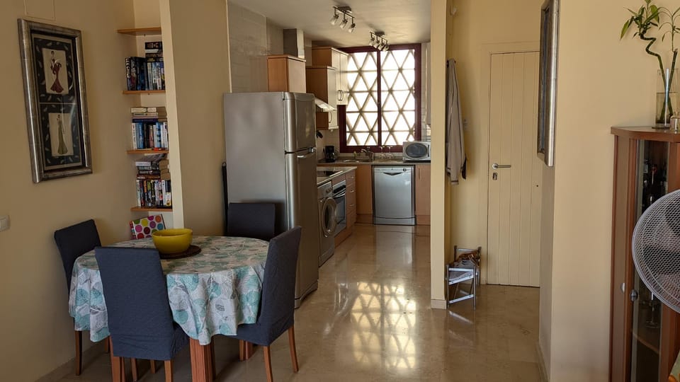 Casares Costa, Vista Bahia,2 bedroom bathroom Hotel in Costa del Sol