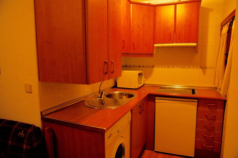 Apartamentos Turisticos Casa Pastor Apartment hotel in Castile-La Mancha