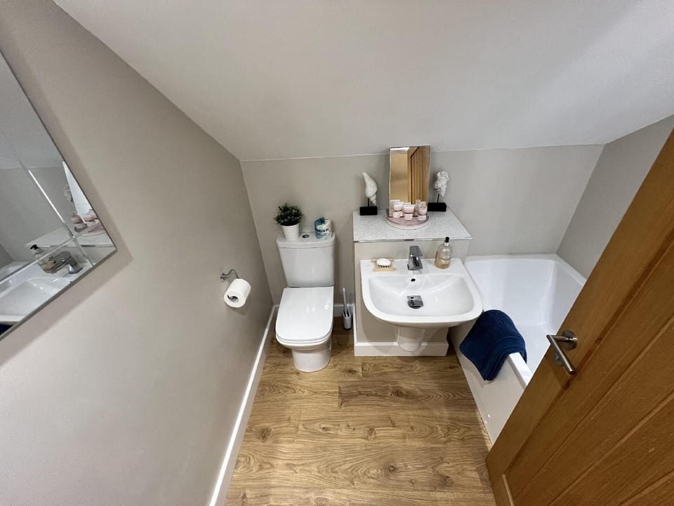 Rural Cottage-full Kitchen-pets Ok-paddock Hotel in England