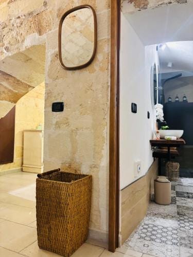 La Nicchia, Romantic Suite in Historic Manduria Hotel in Manduria