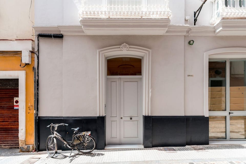 Genteel Home Sagasta Hotel in Cadiz