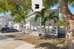 Mesa House Dos by Brightwild Unreal Location Hotel in Key West