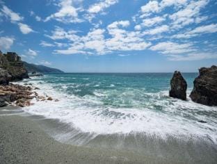 Sciacchetrà Ground Floor Apartment with AC Hotel in Monterosso al Mare