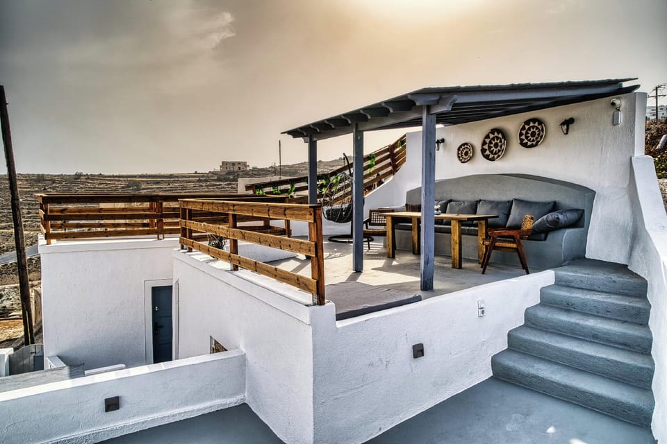 360o 2BD Panoramic Apartment Hotel in Santorini